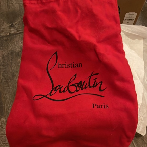 Louboutins worn once. Size 38.5 or 8.5B - Picture 4 of 4